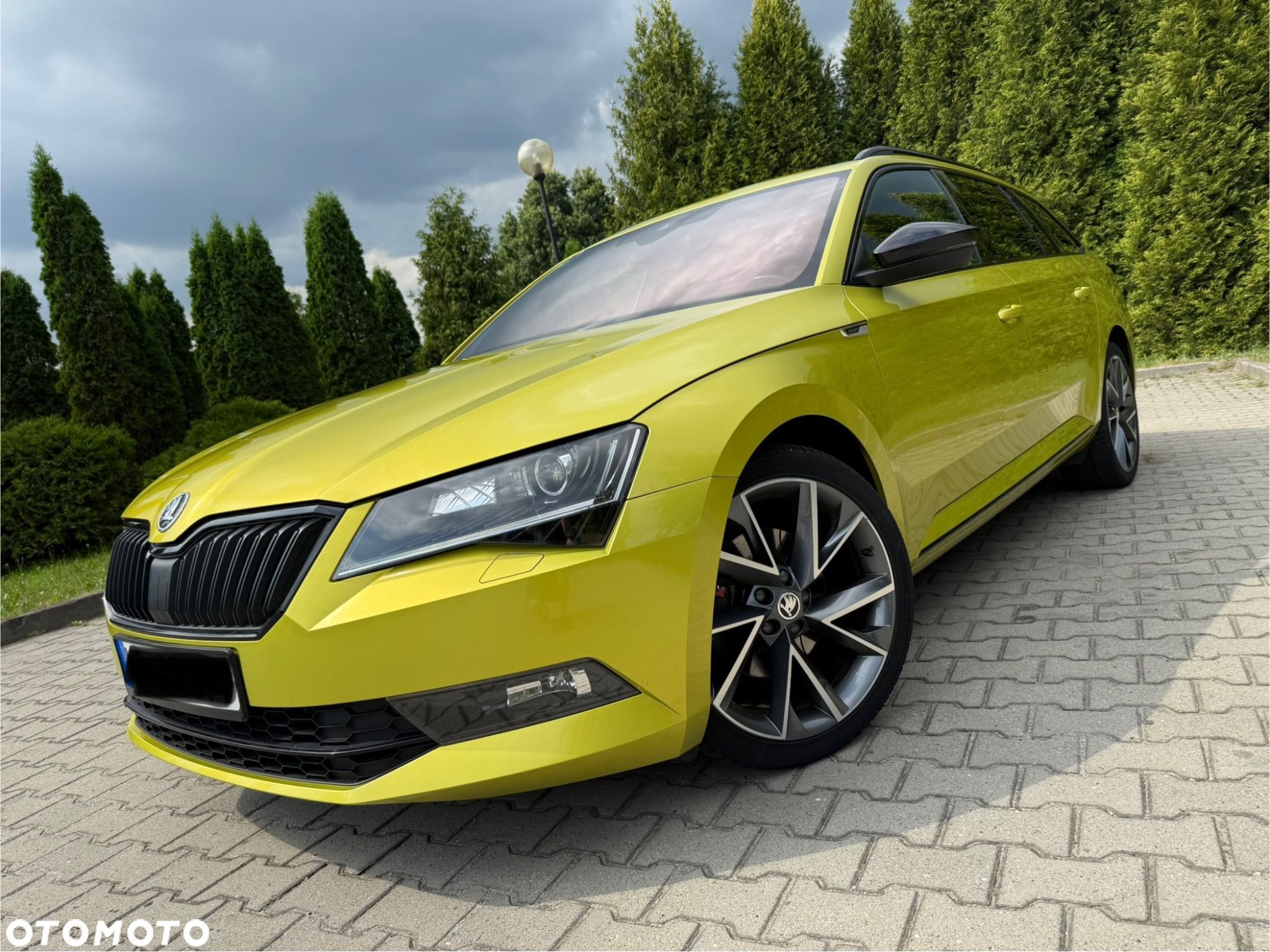 Skoda Superb 2.0 TDI Sportline - 1