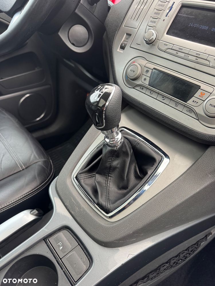 Ford Kuga 2.0 TDCi 4x4 Titanium - 23