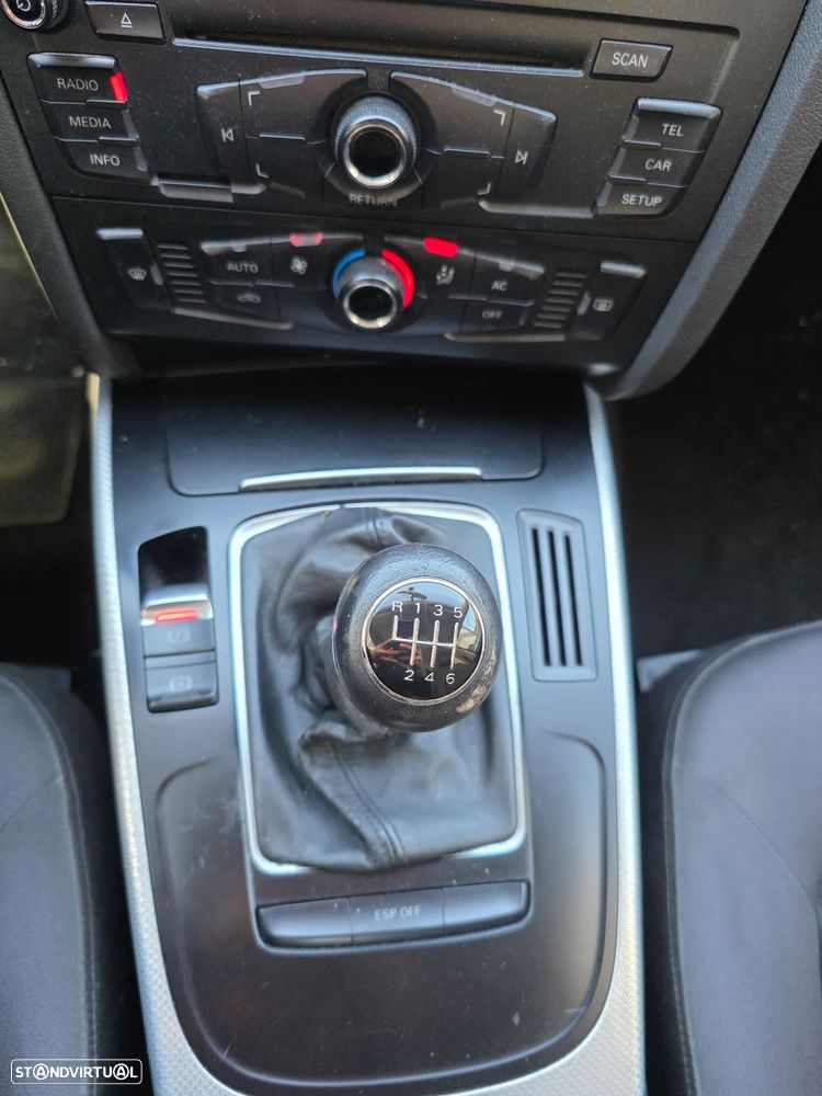 Audi A4 2.0 TDI Advance - 6