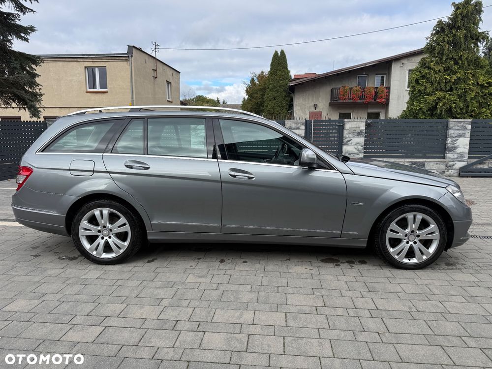 Mercedes-Benz C-Class 2008 photo 2