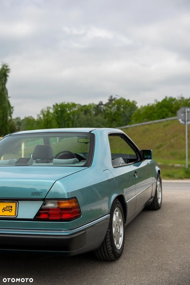 Mercedes-Benz W124 (1984-1993) - 21