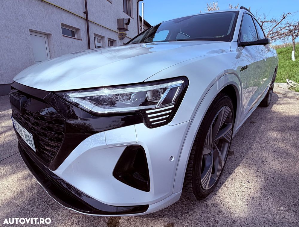 Audi Q8 55 quattro Advanced - 11