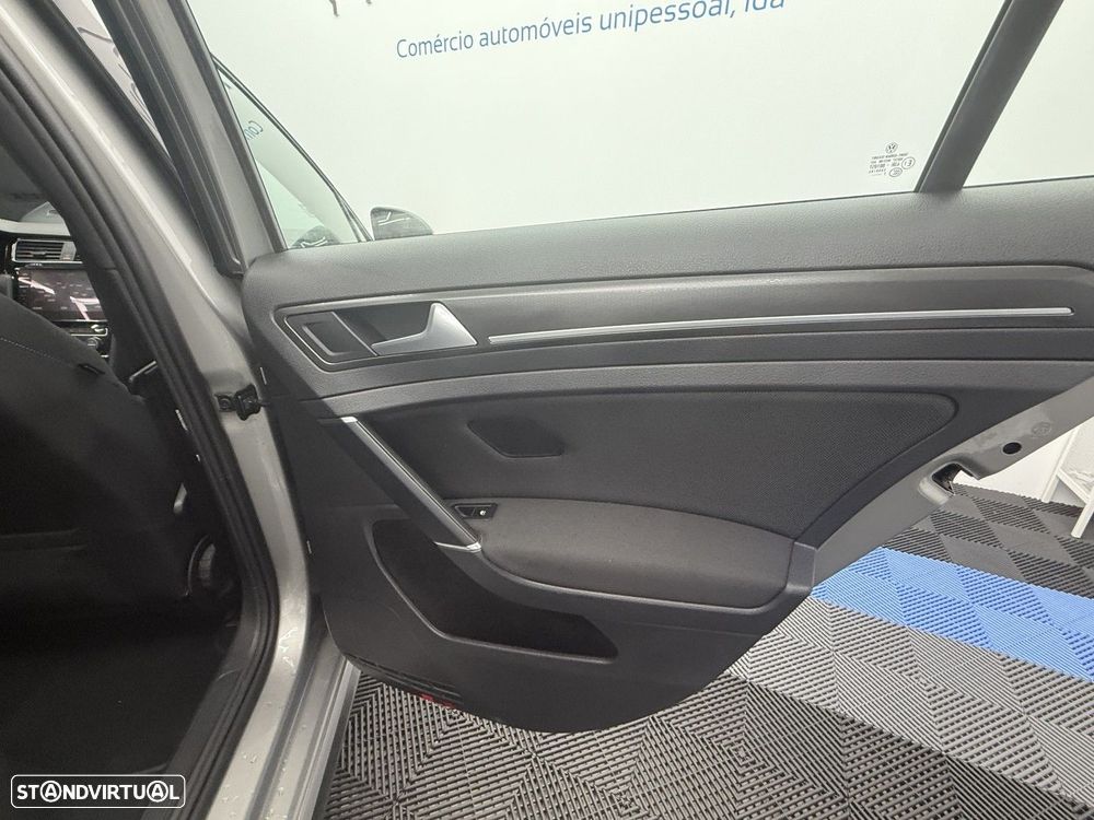 VW Golf 1.4 GTE Plug-in - 27