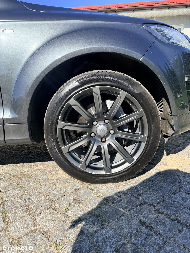 Audi Q7 - 8