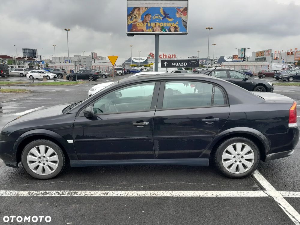 Opel Vectra 2.2 Essentia - 4