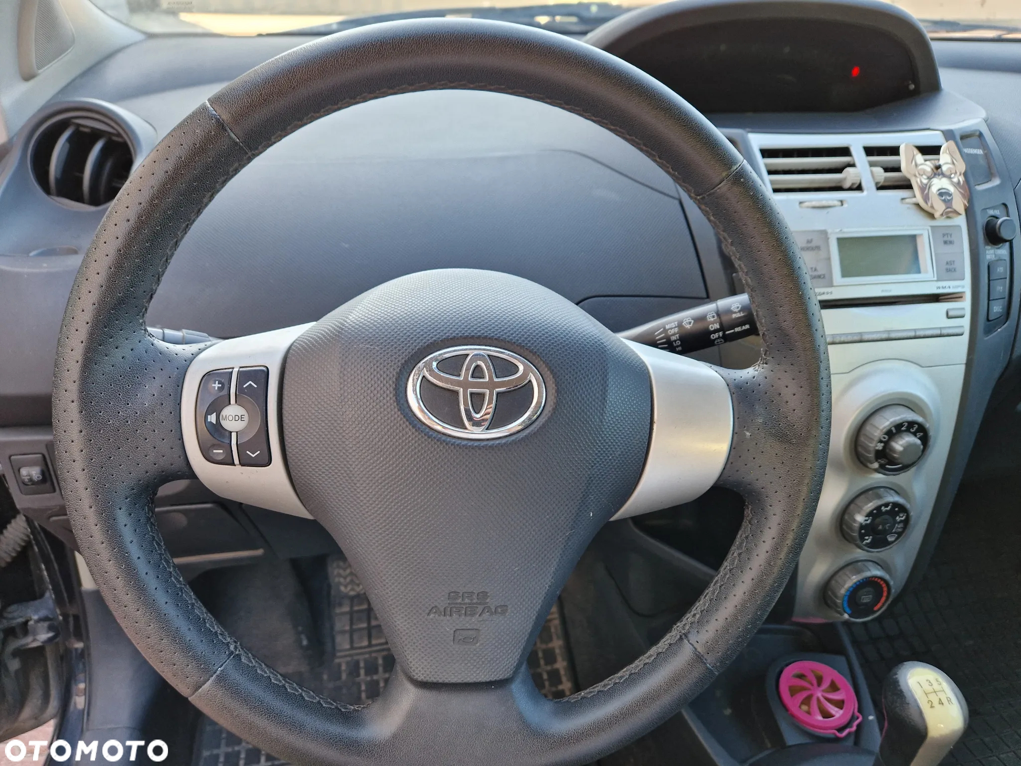 Toyota Yaris 1.3 Sol - 9