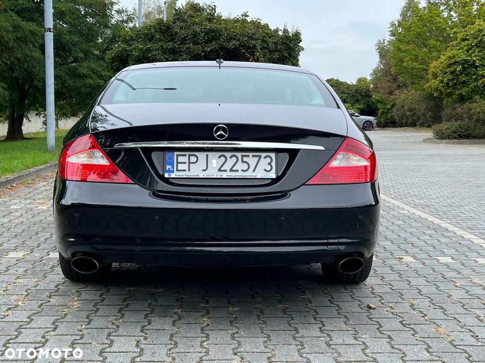 Mercedes-Benz CLS - 6
