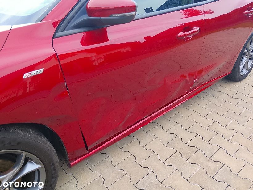 Ford Focus 1.5 EcoBoost STart-Stopp-System ST-LINE - 12