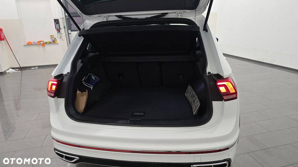 Volkswagen Tiguan - 9