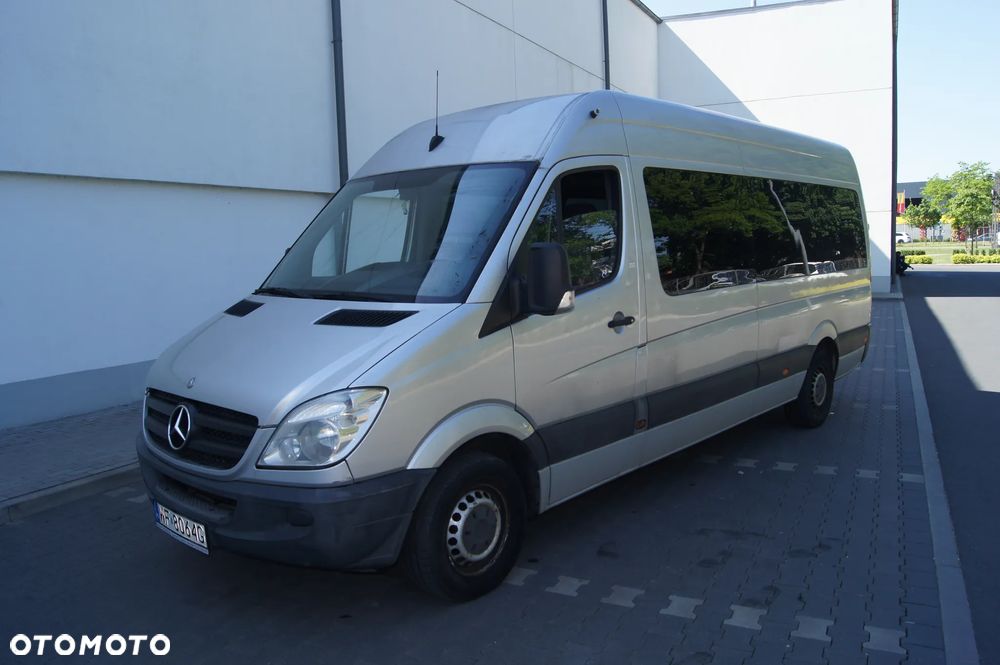 Mercedes-Benz Sprinter - 1