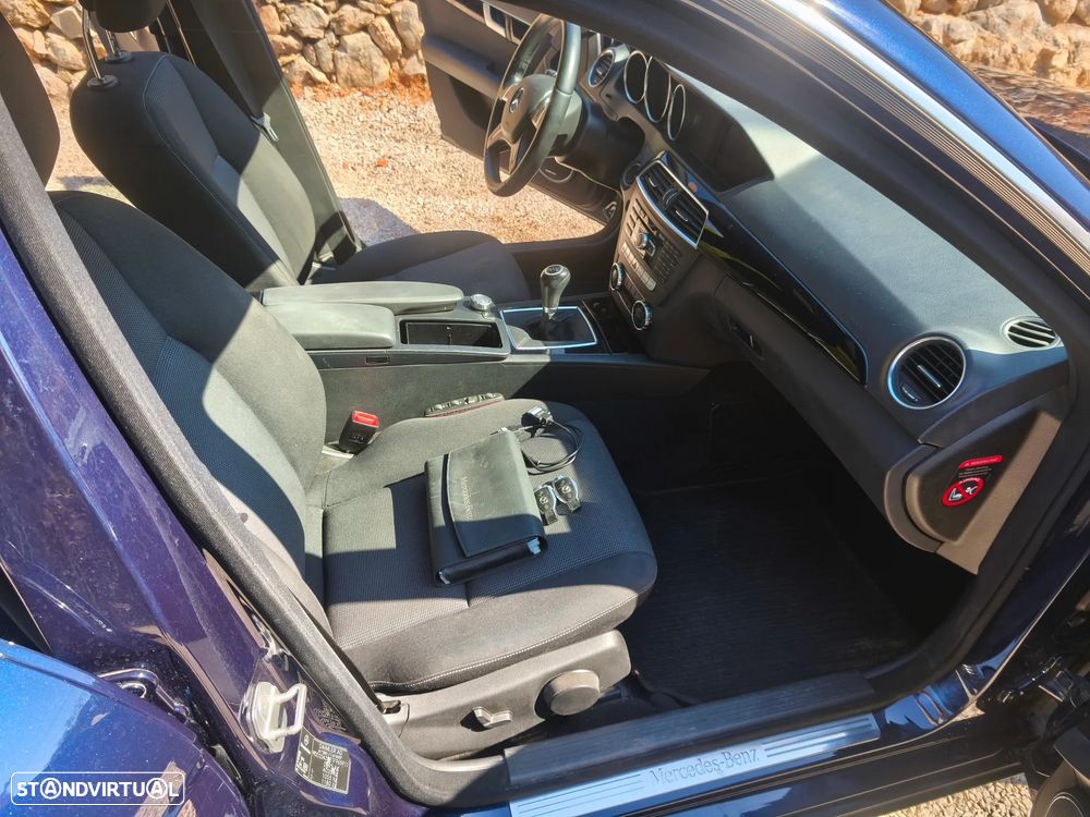 Mercedes-Benz C 220 - 11