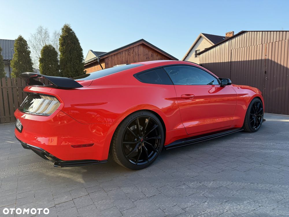 Ford Mustang - 3