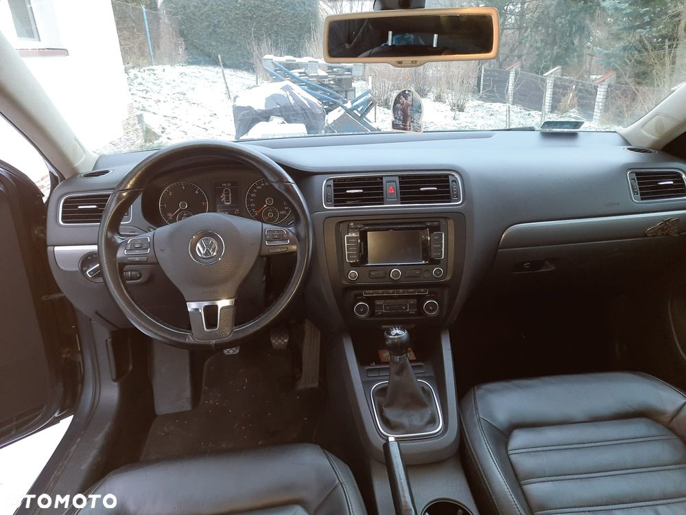 Volkswagen Jetta 1.6 TDI DPF Comfortline - 14
