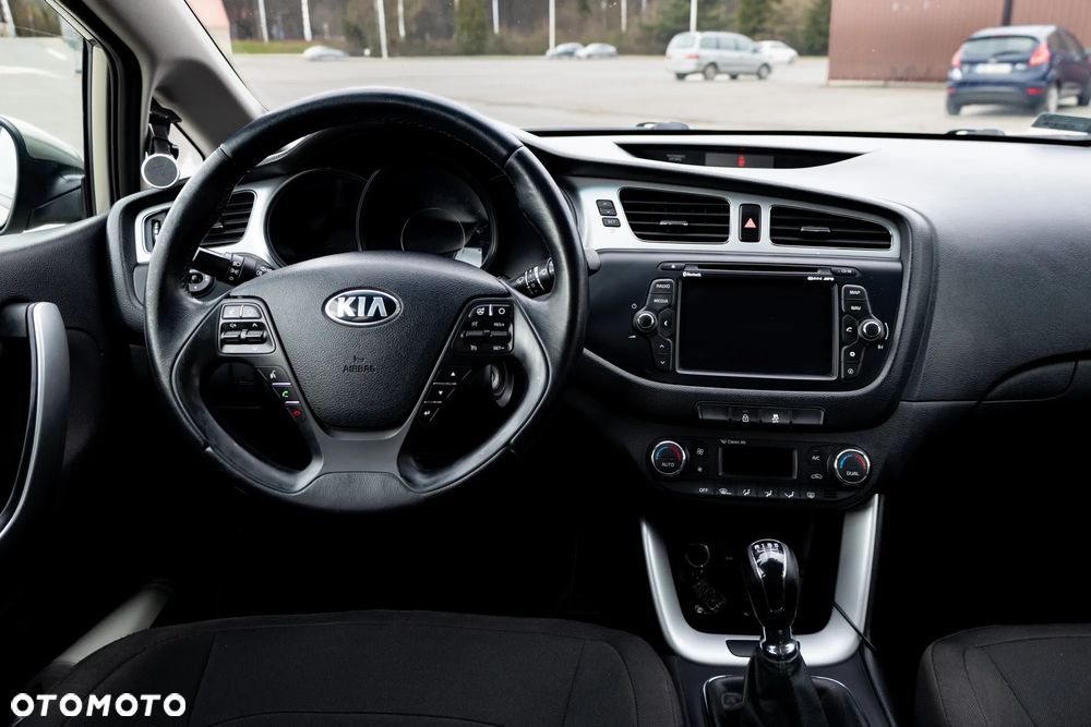 Kia Ceed 1.6 CRDi L - 12