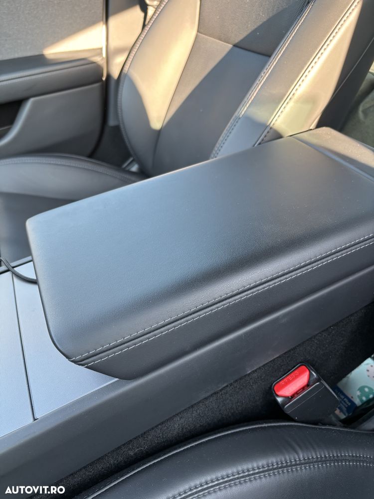 TESLA Model 3 2023 — imagine 9