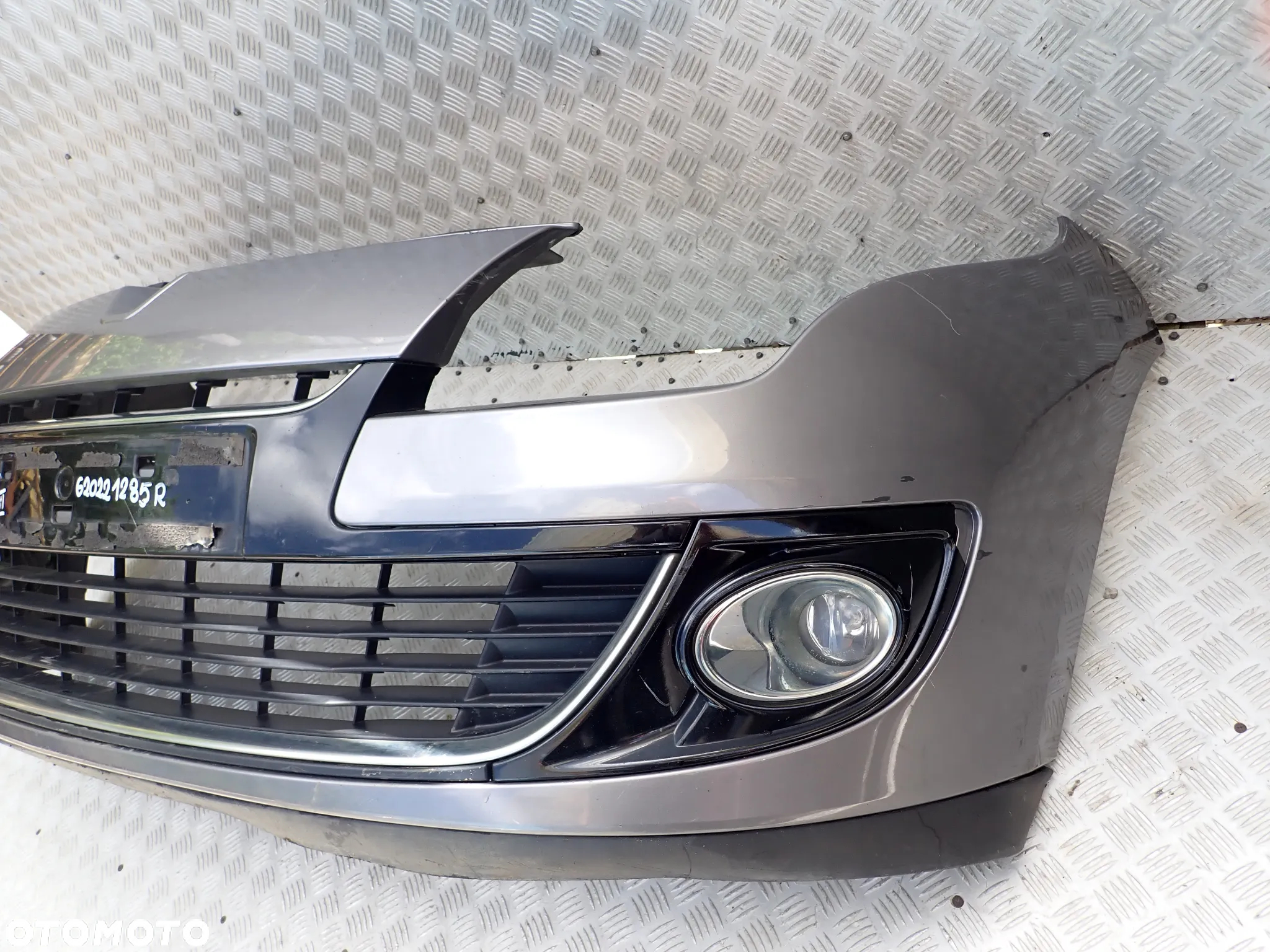 ZDERZAK PRZEDNI RENAULT MEGANE III  620221285R KOD LAKIERU TEKNG - 4