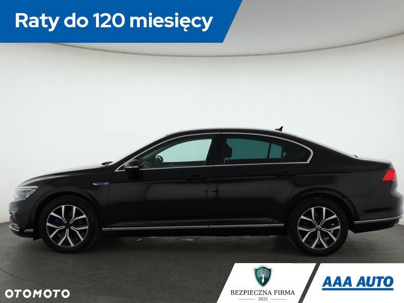 Volkswagen Passat - 4