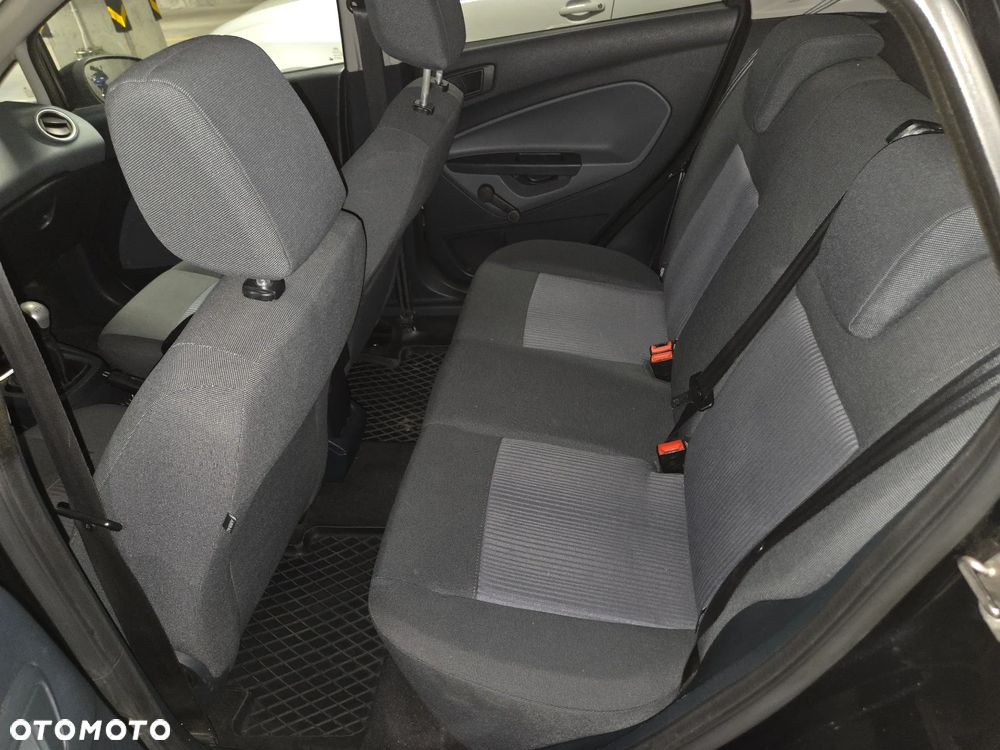 Ford Fiesta - 4