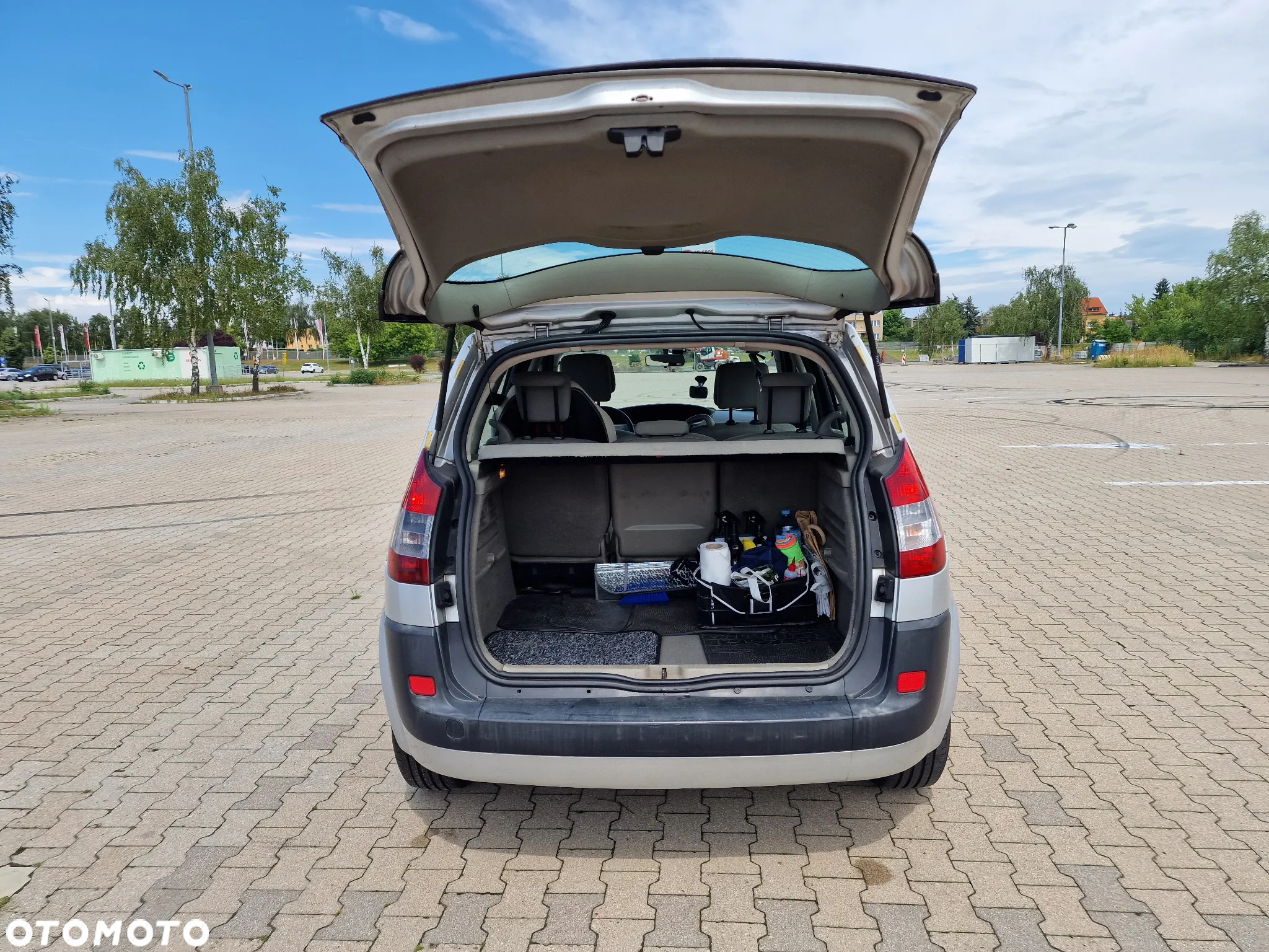Renault Scenic 1.9 dCi Confort Authentique - 11