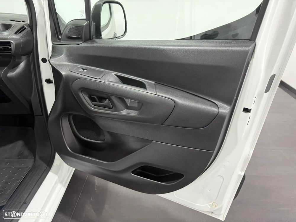 Citroën BERLINGO 1.5 BLUEHDI 102 CV - 3 LUGARES - IVA DEDUTIVEL - 30