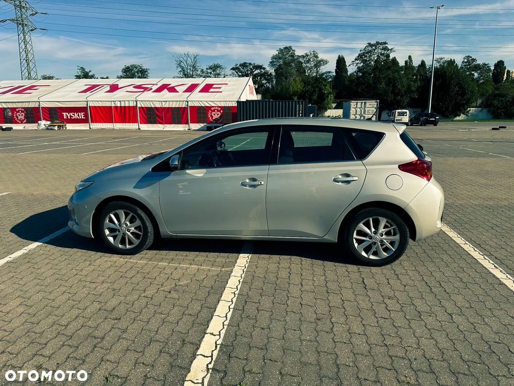 Toyota Auris 1.6 Dynamic - 5