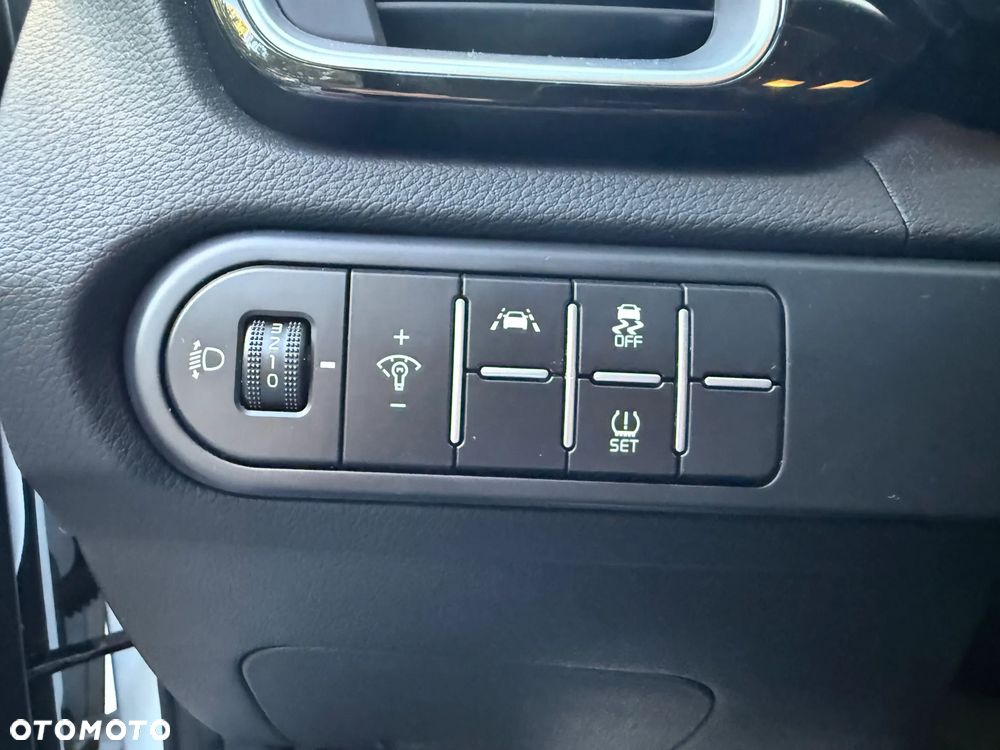 Kia XCeed 1.5 T-GDI OPF JBL Sound Edition - 21