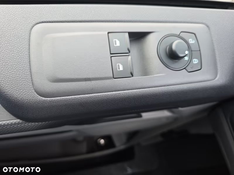 Ford Transit Custom L2 Van Trend 136KM M6 - 17