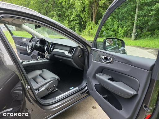 Volvo XC 60 B4 B Plus Bright - 13