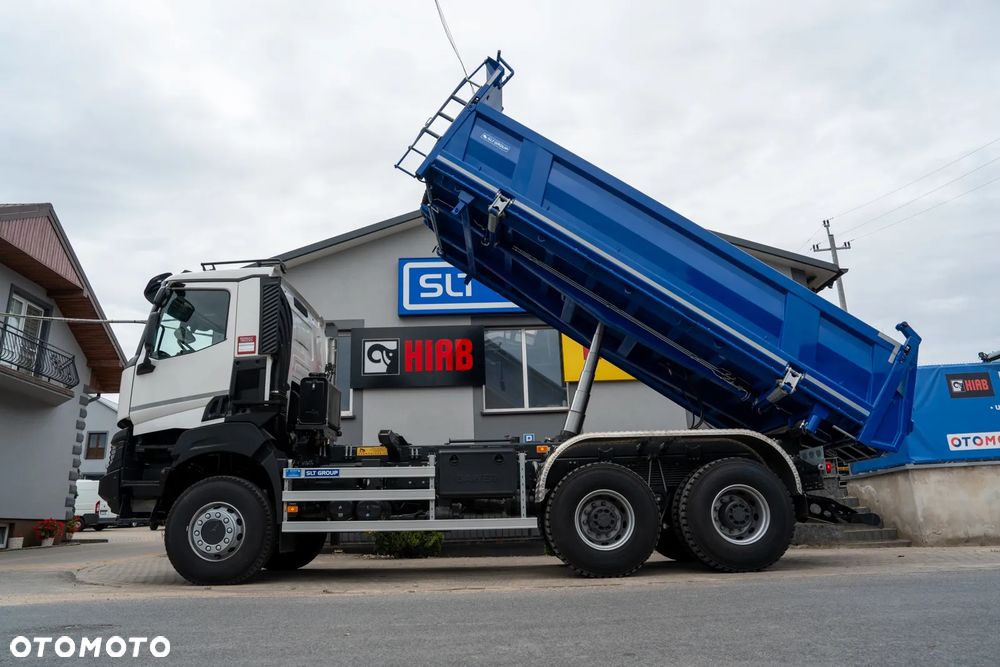 Renault K 440 6X6 - 4