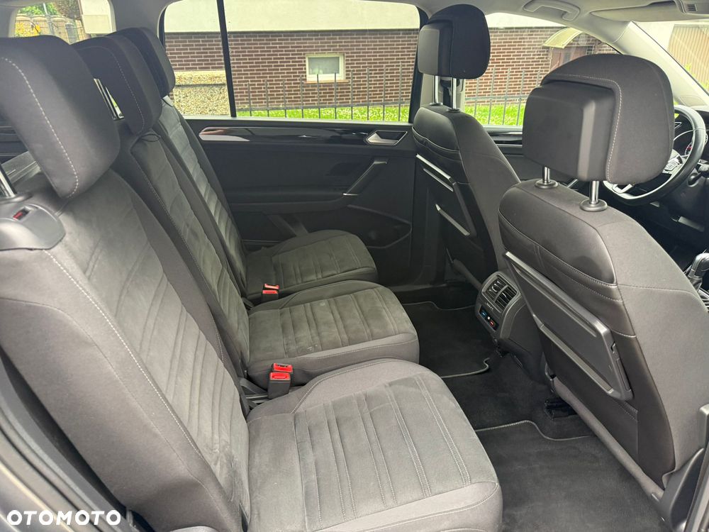 Volkswagen Touran 2.0 TDI SCR (BlueMotion Technology) DSG Highline - 18