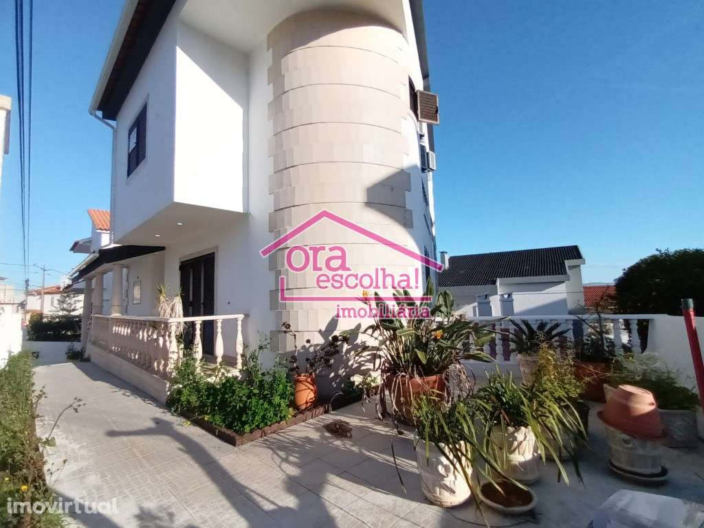 Moradia T5 na Quinta do Brasileiro, Corroios! - Grande imagem: 4/25