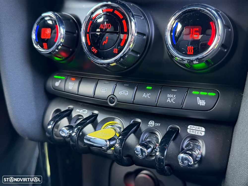 MINI 3 Portas Cooper SE - 17