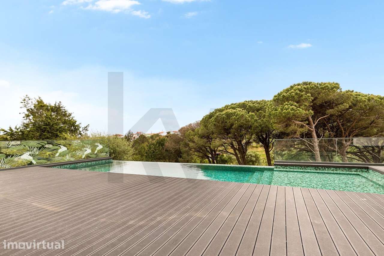 Moradia de luxo em Cascais com 5 suites piscina de bordo infinito, gar - Grande imagem: 2/55
