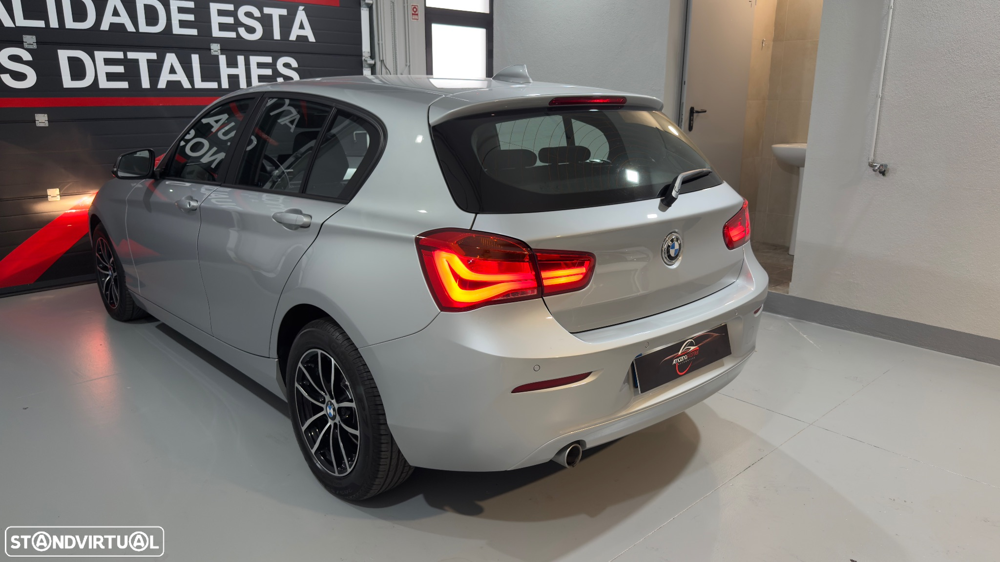 BMW 116 d Aut. Advantage - 8
