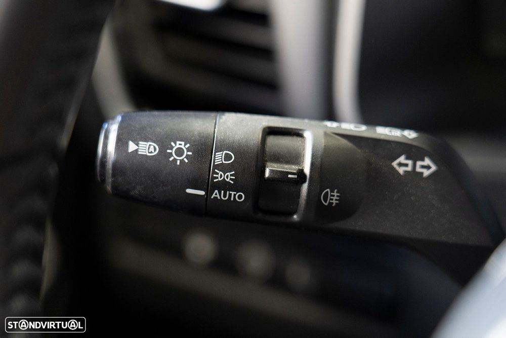 Nissan Qashqai 1.3 DIG-T N-Connecta J18 Led - 27