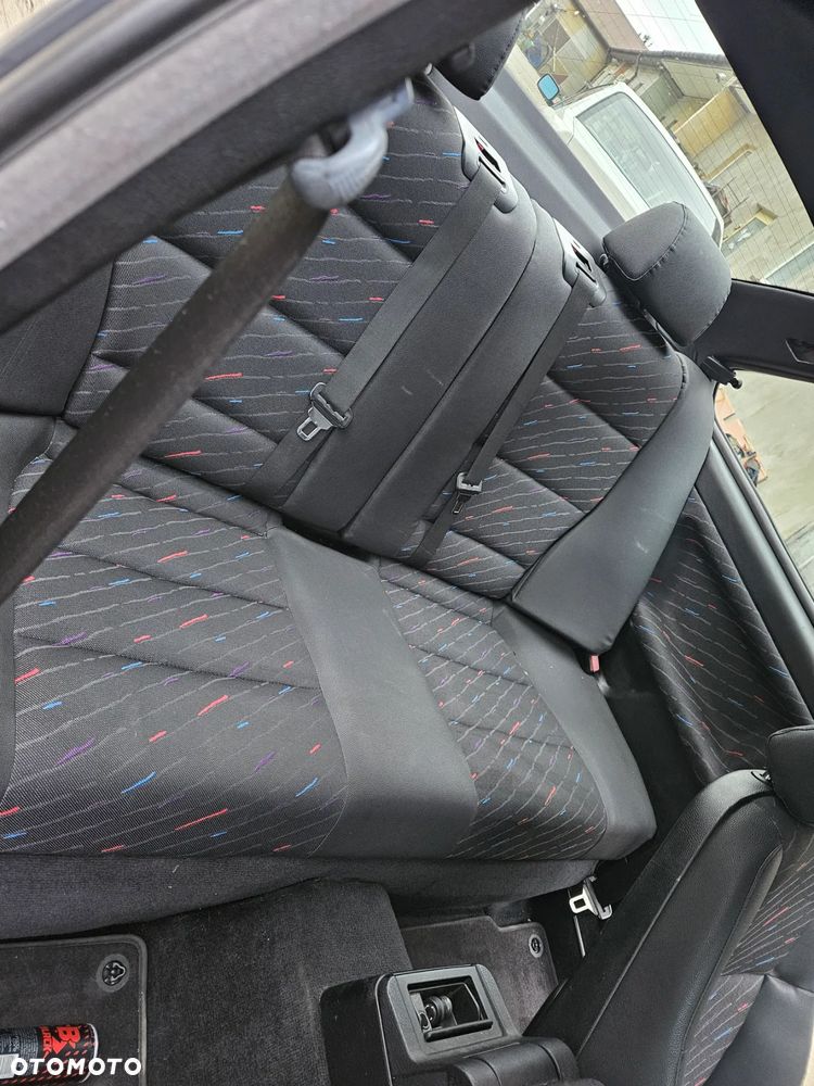 BMW Seria 3 316i - 13