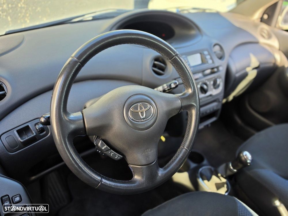 Toyota Yaris 1.0 Terra AC - 14