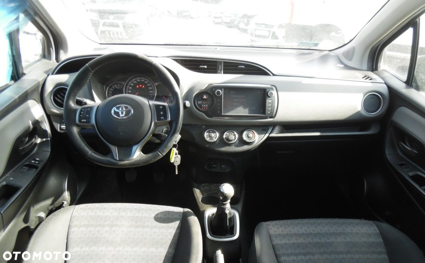 Toyota Yaris - 7