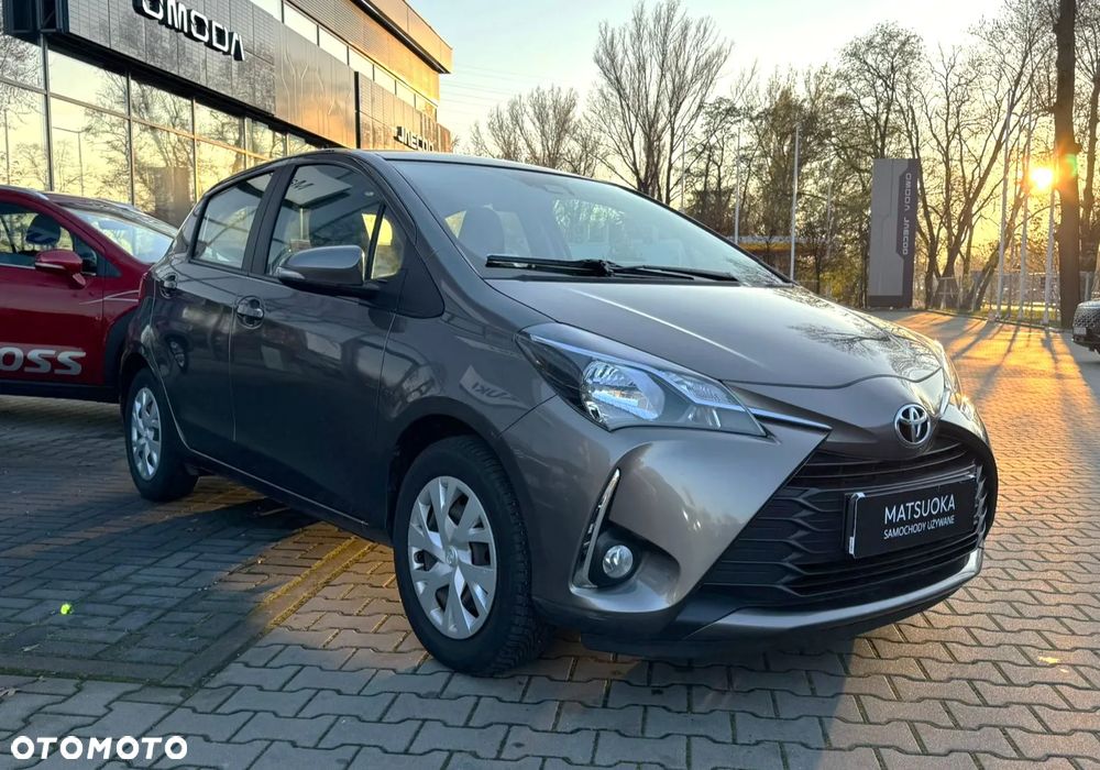 Toyota Yaris 1.5 Premium - 3