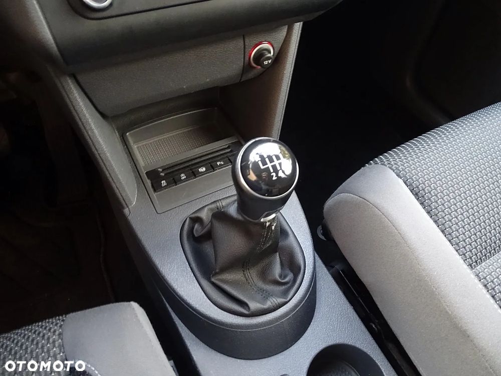 Volkswagen Touran 1.6 TDI DPF BlueMotion Technology Comfortline - 35