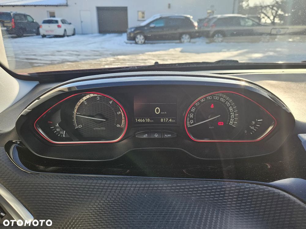 Peugeot 2008 BlueHDi FAP 120 STOP & START GT-Line Edition - 27