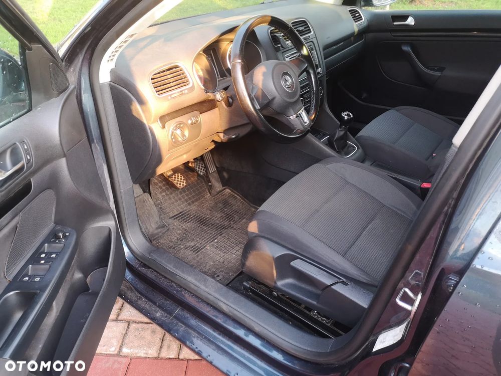 Volkswagen Golf 1.6 TDI DPF Highline - 25