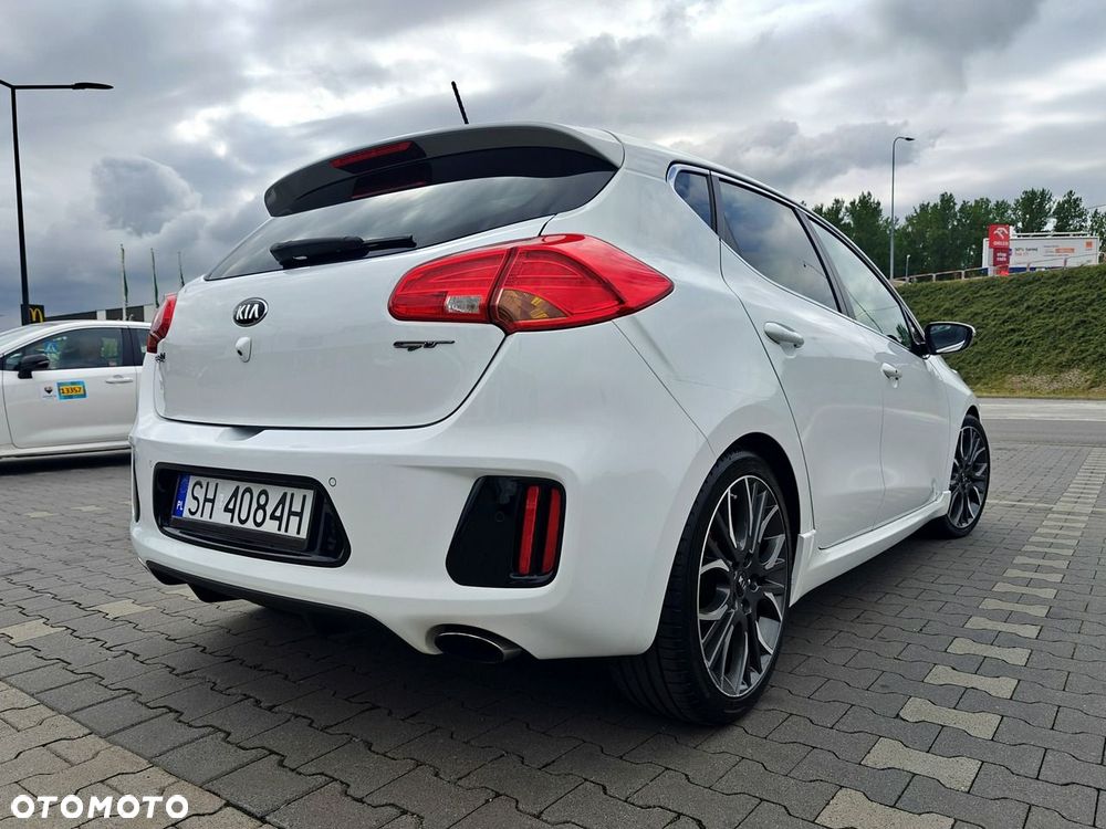 Kia Ceed - 3