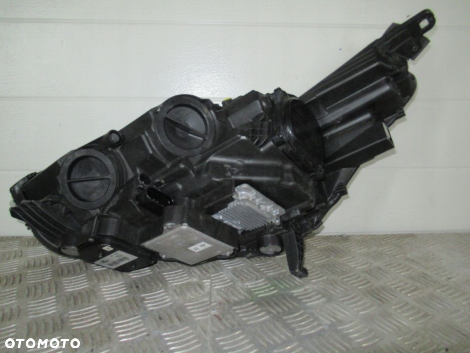 LAMPA PRZEDNIA PRZÓD PRAWA FORD C-MAX MK2 II LIFT XENON 2014-2019 - 4