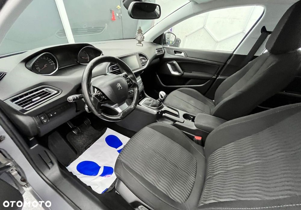 Peugeot 308 - 19