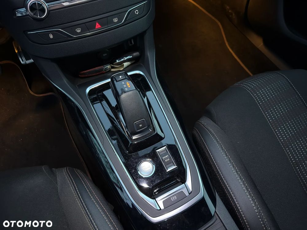 Peugeot 308 BlueHDi 130 EAT8 Stop & Start GT - 20