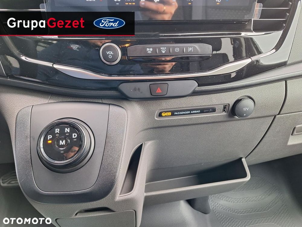 Ford Transit - 11