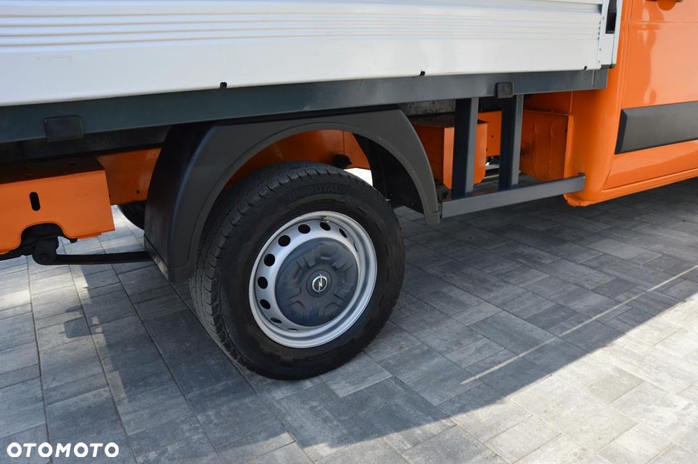 Opel Movano - 28