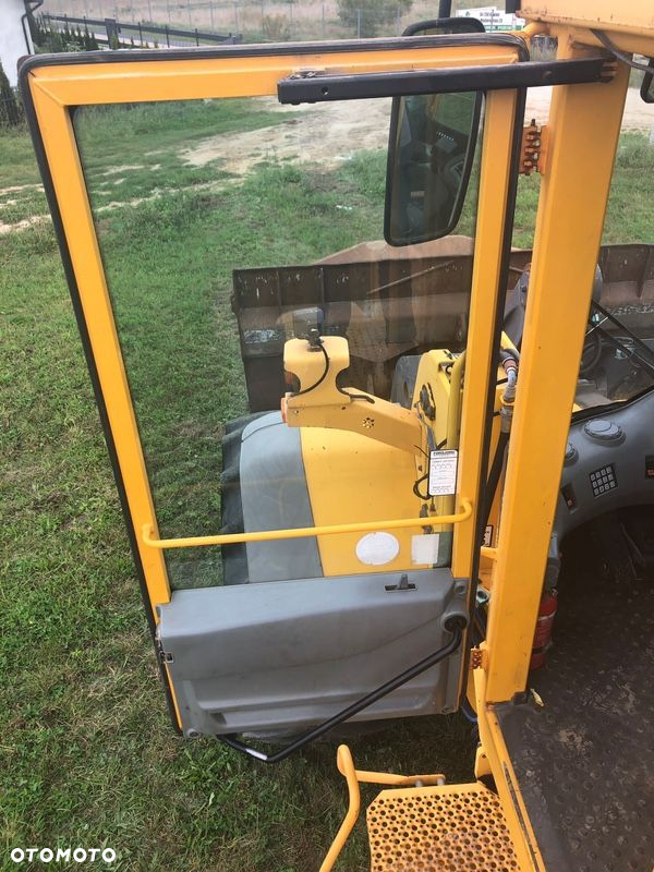 Volvo L120 - 37