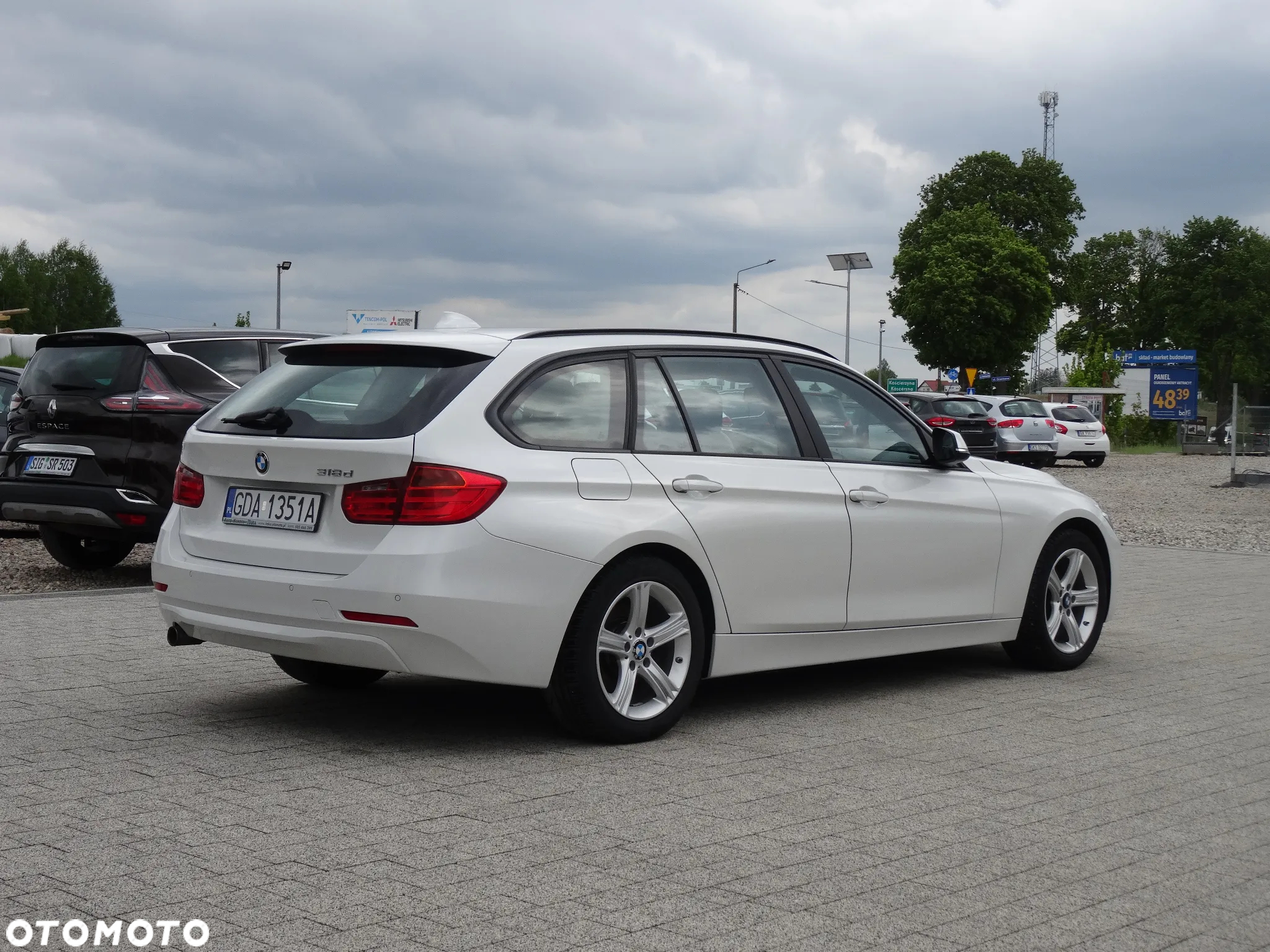BMW Seria 3 318d - 11